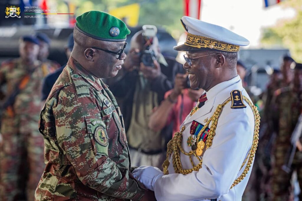 Contre-amiral Fernand Maxime Ahoyo